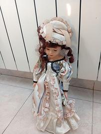 Bambola in stile vintage – Elegante e raffinata