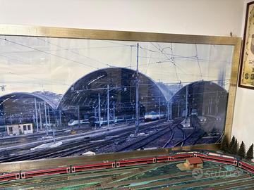 Grande quadro panoramico della stazione Milano Cen