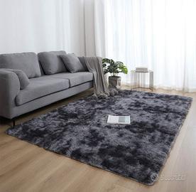 Tappero moderno a pelo lungo grigio 