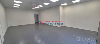 PRESSI VIA LIBICA - Loc. artigianale di 150 mq ca