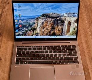 Notebook HP ZBook Firefly 14 G8 Intel i7 SSD 256 -