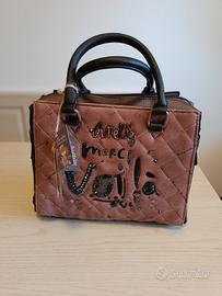 Borsa Anekke