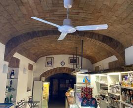 Bar al centro del paese