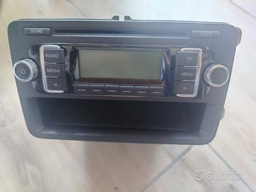 Autoradio originale

Volkswagen RCD210 per Polo e 