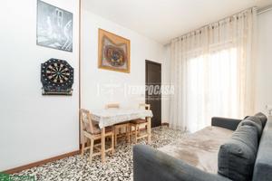 AMPIO BILOCALE AL 5 PIANO CON ASCENSORE