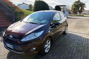 Ford Fiesta VI 1.4 Titanium Diesel Neopatentati