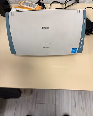 Scanner Verticale Canon DR2010C