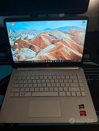 HP 14s Ryzen 5 / 8GB / SSD 512GB + Mouse + Borsa
