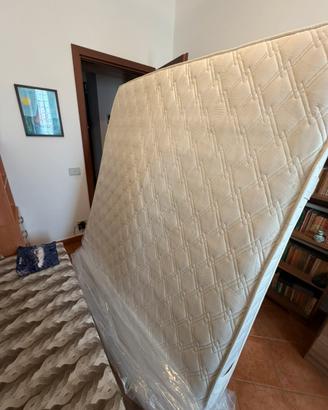 Materasso matrimoniale a molle