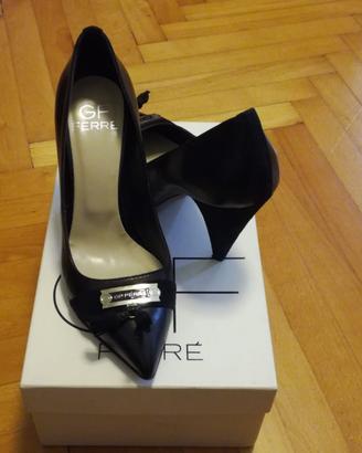 Scarpe décolleté nere Gianfranco Ferrè n.39