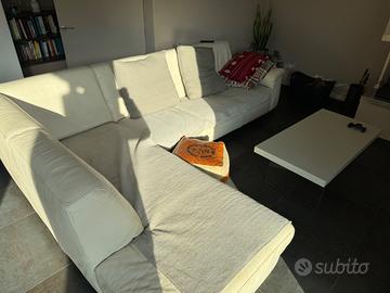 Divano in pelle con isola Divani e Divani Natuzzi