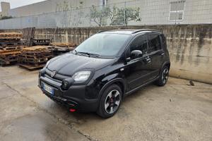 Fiat Panda Cross Hybrid nera