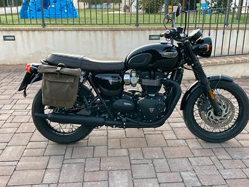 Triumph Bonneville t120 black