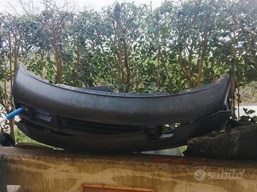 Paraurti anterior e posteriore