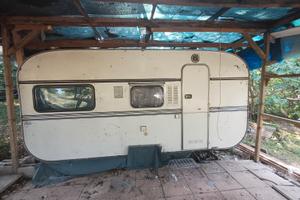 KNAUS SUDWIND 1976 4,27 MT 3 POSTI RULOTTE D'EPOCA