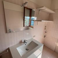 Mobile del bagno con specchio