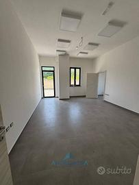Immobile di 350 m² a San Marcellino