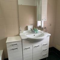 Mobile bagno con lavandino