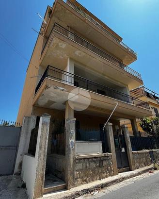 4 LOCALI A BAGHERIA