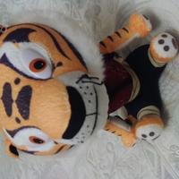 Peluche tigre kung-fu panda