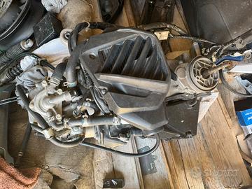 Blocco motore honda forza 125