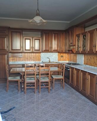 Cucina Scavolini in buono stato disponibile.