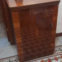Macchina per cucire. Necchi