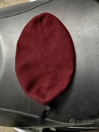 Basco amaranto per paracadutisti 