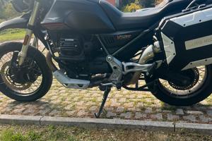 Moto Guzzi V85TT anno 04/2023