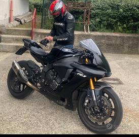 Yamaha r1 2018 novembre