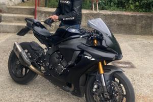 Yamaha r1 2018 novembre