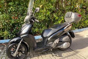 Kymco People GTi 200