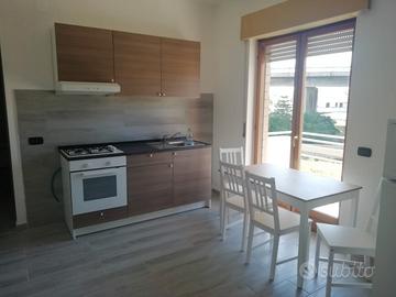 Bilocale arredato ristrutturato viale europa avers