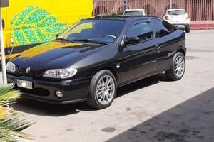 Megane Coach in versione Rallye Monte-Carlo