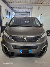 Peugeot Traveller 