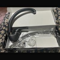 Rubinetto per cucina colore antracite