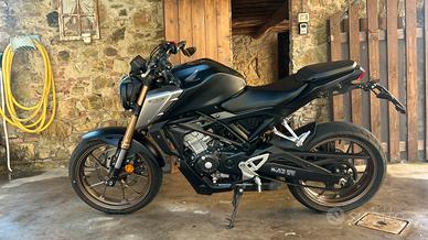 Honda CB 125 R 2023