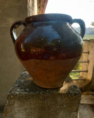 brocca in terra cotta
