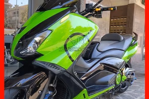 Yamaha t max 530 rate + consegne + permute