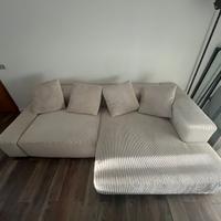Divano con penisola modulabile