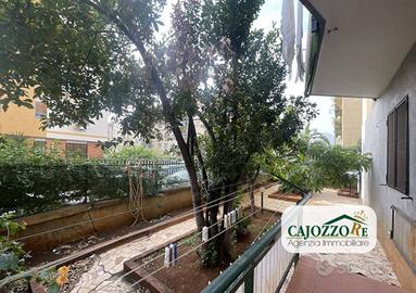 Restivo-Ausonia: 5 ambienti con giardino