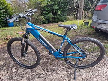 Bicicletta elettrica con pedalata assistita