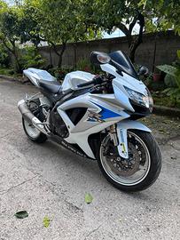 Suzuki GSX R-600