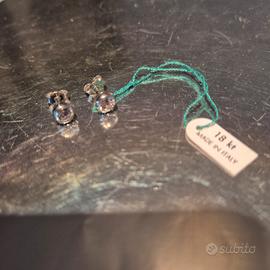 Orecchini a perno oro 750/1000