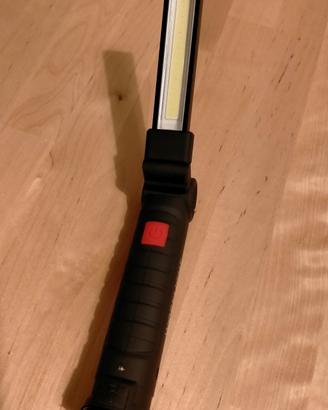 Torcia portatile a LED