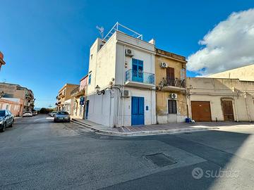Casa indipendente in via Palermo, Terrasini