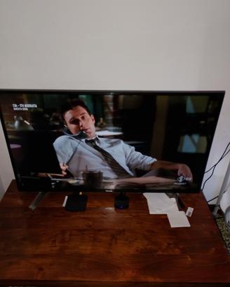 TV smart hisense 4K 43 pollici 