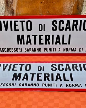 Coppia Cartelli Vintage "Divieto di Scarico"
