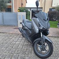 YAMAHA X-MAX 250 ABS