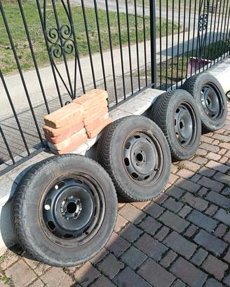 Cerchi e gomme invernali Citroen Peugeot PSA